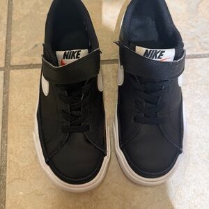 Nike Kids Black and White Sneakers